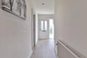 Modern, Cosy Whole House Wifi Close To Attractions