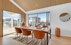 Awesome Home In Harboøre With Kitchen