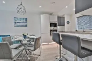 Magnificent, Renovated Whole House With Garden - High Hazels