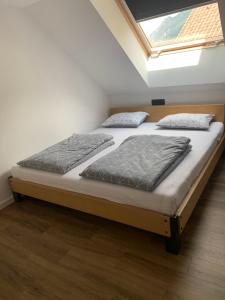 18Home apartments, Mojstrana