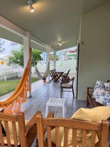 Casa na Praia de Palmas com 3 Dormitórios Gov Celso Ramos SC