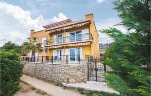 3 Bedroom Pet Friendly Apartment In Rab