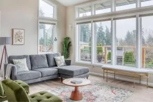 Lake View Relaxing Bellevue Home - Рентон