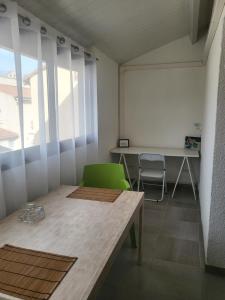 Bel appartement à 300 mètres de la plage +parking