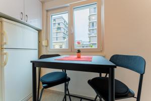 Flexible SelfCheckIns 116 - Zagreb - Bedroom - Loggia