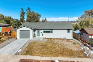 Cloud Ridge Cozy Suite w Fire Pit & Game Area