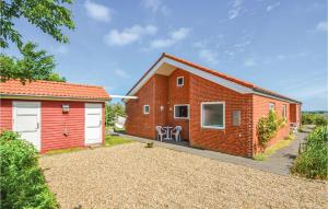 Three-Bedroom Holiday Home In Hurup Thy