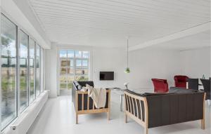 Gorgeous Apartment In Gandrup With Wifi