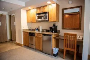 Studio Perfect Location 322 with Pool and Hot Tub - Mount Crested Butte