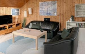 Three-Bedroom Holiday Home In Strandby