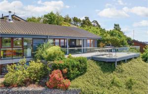 Three-Bedroom Holiday Home In Ebeltoft