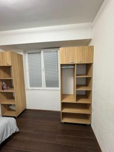 Cozy apartment with free parking