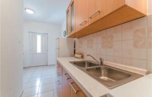 Nice Apartment In Bosana With Wifi