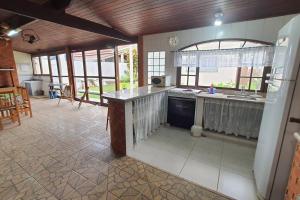 Casa na mococa fundos, ar-condicionado, condomínio