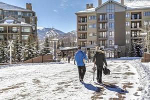 Pop Art Villa Riverfront - King Studio