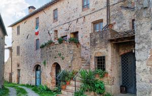 Awesome Apartment In Monticiano