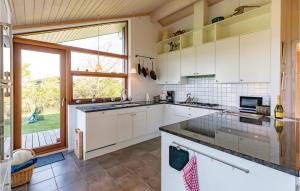 Four-Bedroom Holiday Home In Nykobing Sj