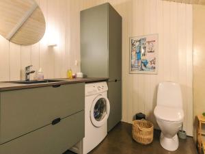 8 person holiday home in Humble-By Traum