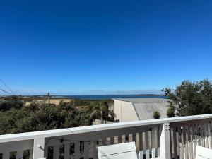 Seaside Beach Shakabode Retreat w Lovely Bay Views