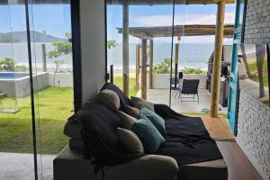 Casa Container Pe na Areia