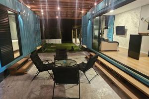 Casa Container Pe na Areia