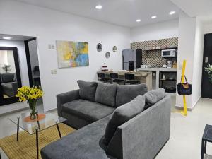 Hermosa unidad frente Starbucks L5