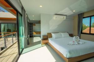 Phuket Paradise Luxury 3 BR Sea View Villa #v70