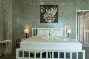 4 Big Separate Apartments SeaView 8KingBeds v104