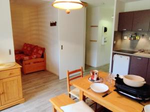 Charmant 2 pièces cabine, au pied des pistes de Prapoutel, balcon sud-est, ascenseur, 6 pers - FR-1-771-55