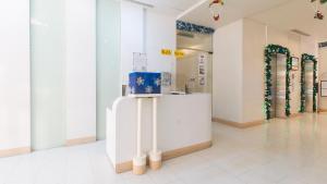 RedDoorz at TJMG by Bel Air Polaris Makati