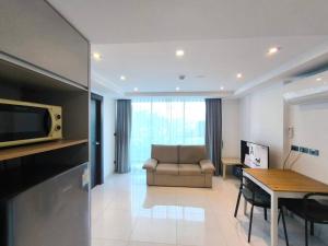 Serenity Wongamat Condominium 410