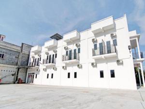 Hotel O Penginapan Sarinah SyariahNearRM Beringin Indah