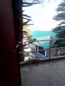 Himalayan Triund and Snowline Mountain Trekkers Homestay