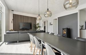 Luxurious Home In Børkop With Sauna
