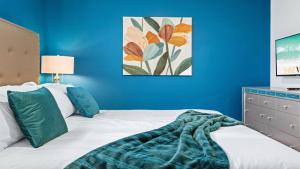 Enchanted Oasis At Solara Resort By Shine Villas