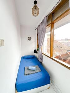 Phòng Đơn Với Phòng Tắm Chung (Single Room with Shared Bathroom)