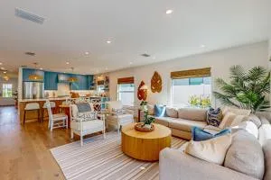 Yellow Door Beach Cottage - Vanderbilt Beach Estates