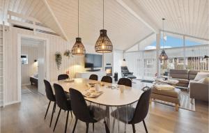 Nice Home In Sydals With Wifi