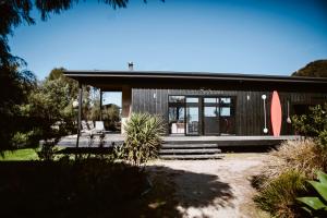 Sheoakes Beach House- East Coast Tas