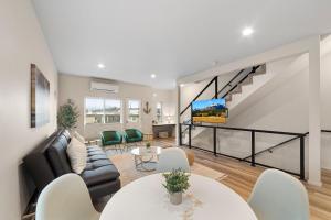 New Fully Updated Condo 914 in Anacortes