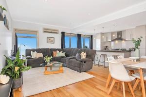 The Plovers Nest - Seaside Horizons in West Beach