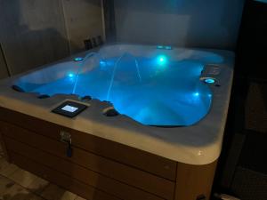 4Wohnung SPA Whirlpool & Sauna in Seenähe