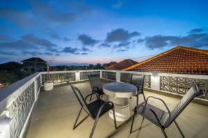 Biệt Thự 3 Phòng Ngủ (Three-Bedroom Villa)