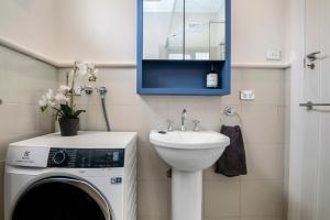 Albert Park Art Deco Gem Sleeps 5 Bevan 4