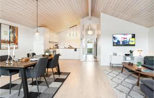 2 Bedroom Amazing Apartment In Slagelse