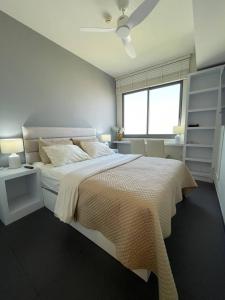 unixx seaview luxury hotel