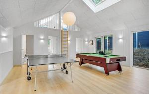 Amazing Home In Fårevejle With Sauna