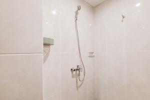 Rare and Cozy Studio with Chic Interior at Serpong Garden Apartment By Travelio