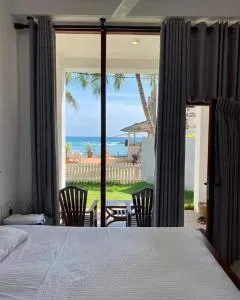 Turtle Beach House - Batigama