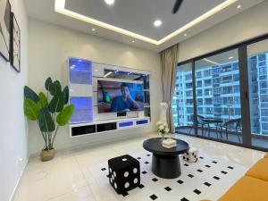 SeaView Danga Bay Gateway Relax with Fee Parking for 8-10 Guest